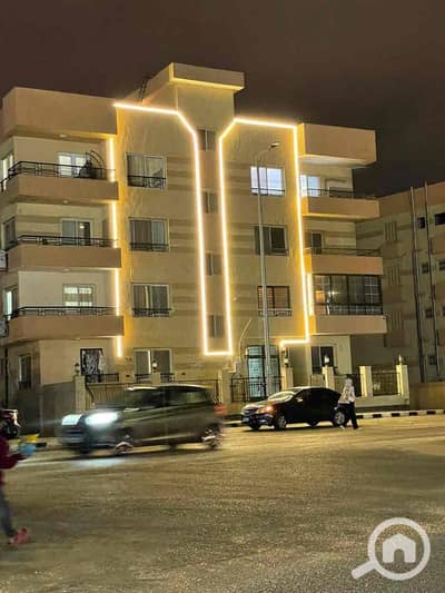 3 Bedroom Flat for Sale in 6th of October, Giza - 480992c1-8f1c-4c96-8583-251dd02412f5. jpg 3 Bedroom Flat for Sale in 6th of October, Giza - 480992c1-8f1c-4c96-8583-251dd02412f5. jpg