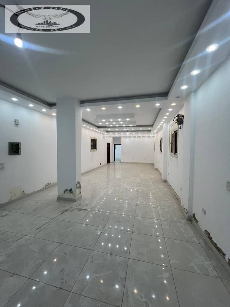 2 b0e12bd0-9ac0-4b97-83a7-dcde32b70e17. jpg