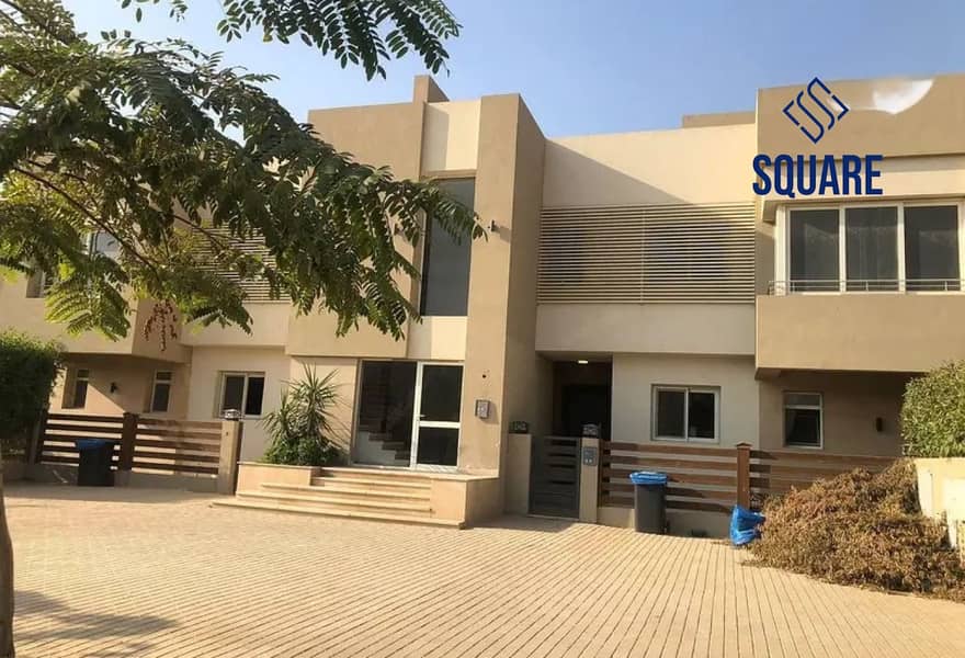 10 e258923d-6c9b-4151-bfb6-2a99f124dea6. jpg