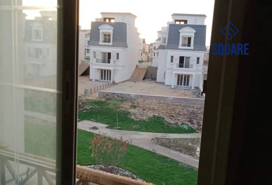 2 b5644c73-798e-4cfa-a7f8-d81653539a9f. jpg