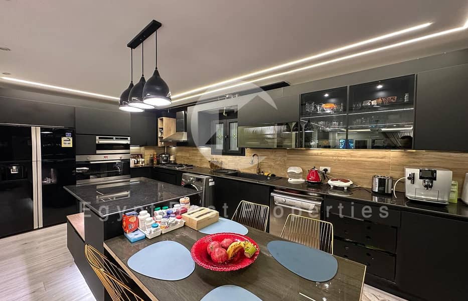 7 742fb3c3-2bbe-4f2b-a6da-e15c70a41ec2. jpeg