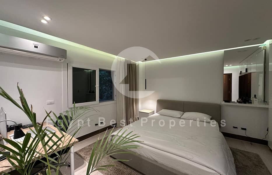 8 64e3cbbd-c068-4399-a1c8-783034143f25. jpeg