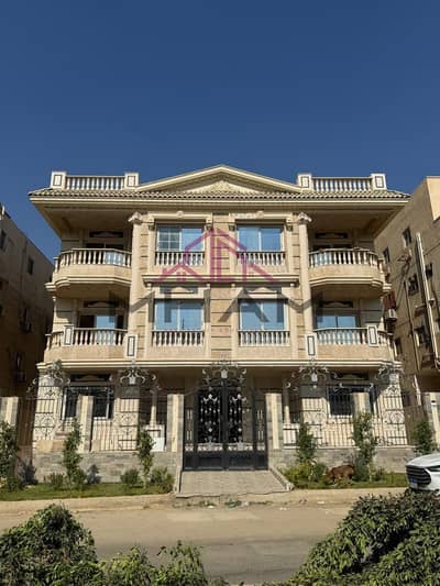 فلیٹ 3 غرف نوم للبيع في القاهرة الجديدة، القاهرة - photo_5796455693836553175_y. jpg فلیٹ 3 غرف نوم للبيع في القاهرة الجديدة، القاهرة - photo_5796455693836553175_y. jpg