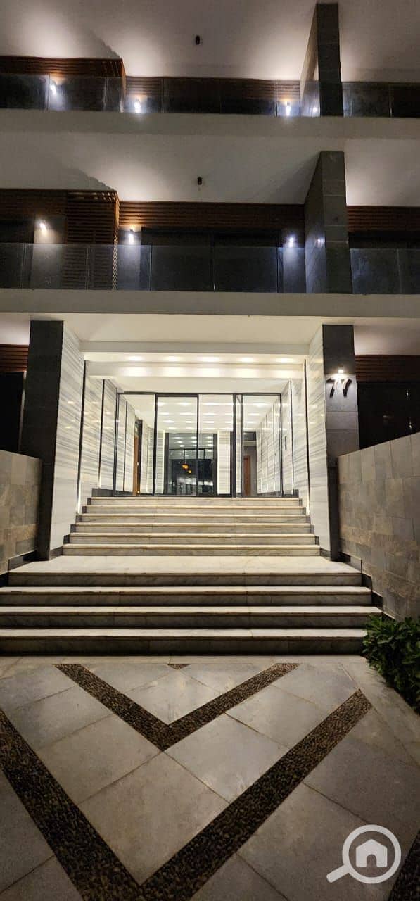 9 83438b1e-ab29-479f-95f2-95d2b411445a. jpg