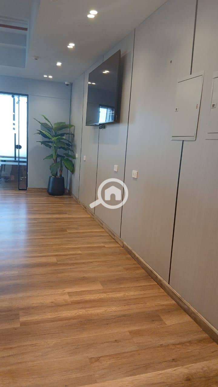 5 f8169123-5415-47b9-beae-92b01c20a2d0. jpg