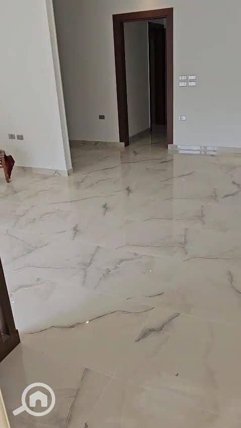 14 WhatsApp Image 2025-11-09 at 17.49. 14_c7bbc198. jpg