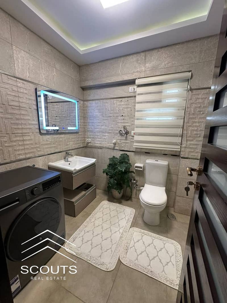 8 33b78c12-73ea-49b6-996b-29113de867a0. jpg