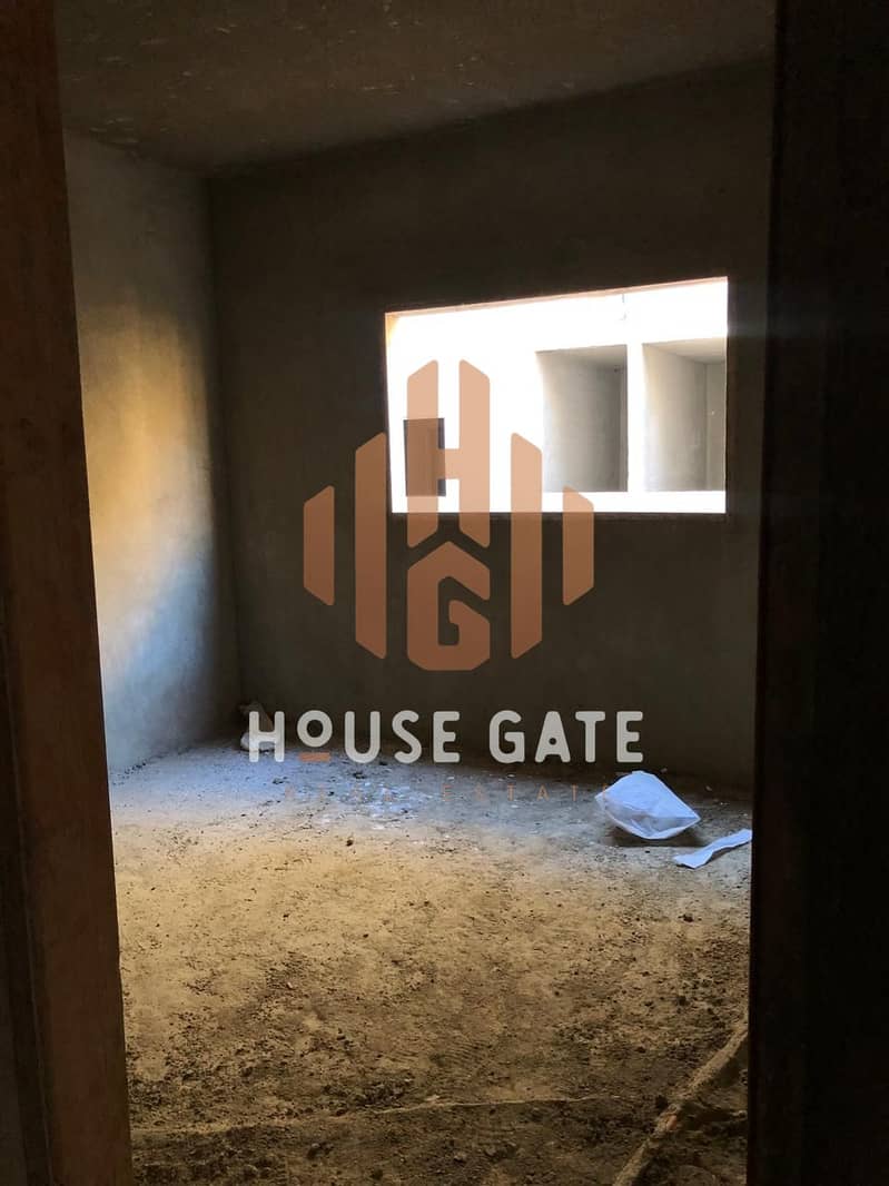 10 WhatsApp Image 2025-11-09 at 18.29. 30_132bacd1. jpg