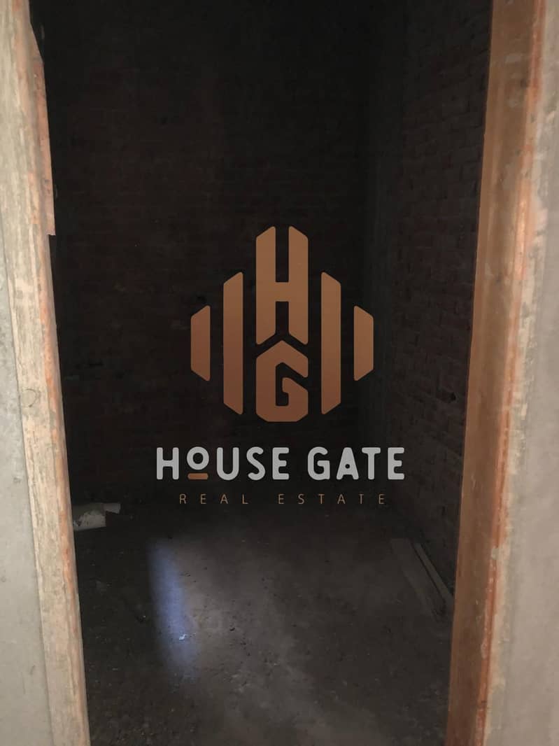 12 WhatsApp Image 2025-11-09 at 18.29. 31_14a89f33. jpg