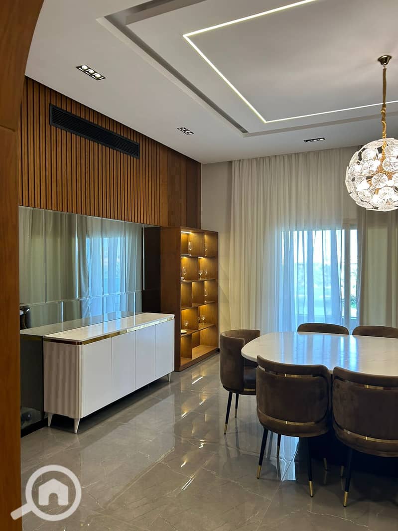 19 N12.20 Swan Lake (6). jpeg