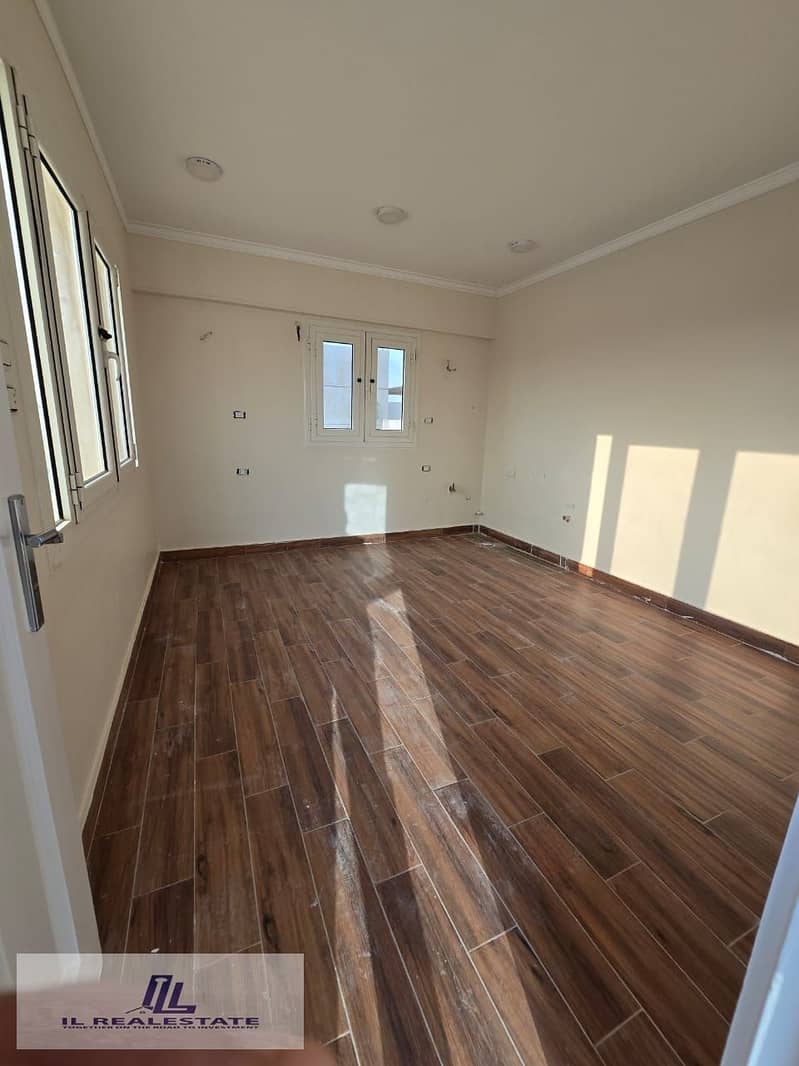 12 WhatsApp Image 2025-11-09 at 16.39. 49_dced5329. jpg