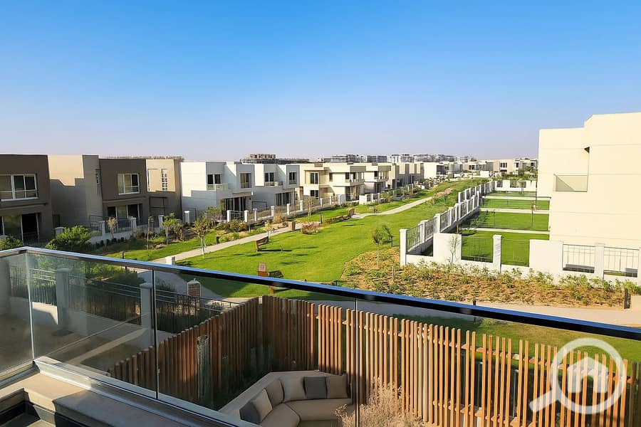 2 assets_task_01k0rt62zjf0rskh6razpsmj9y_1753179545_img_0. jpg