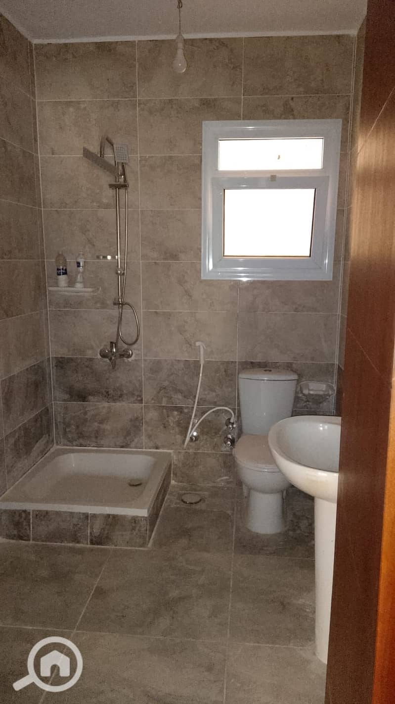 10 WhatsApp Image 2025-11-09 at 16.15. 47. jpeg