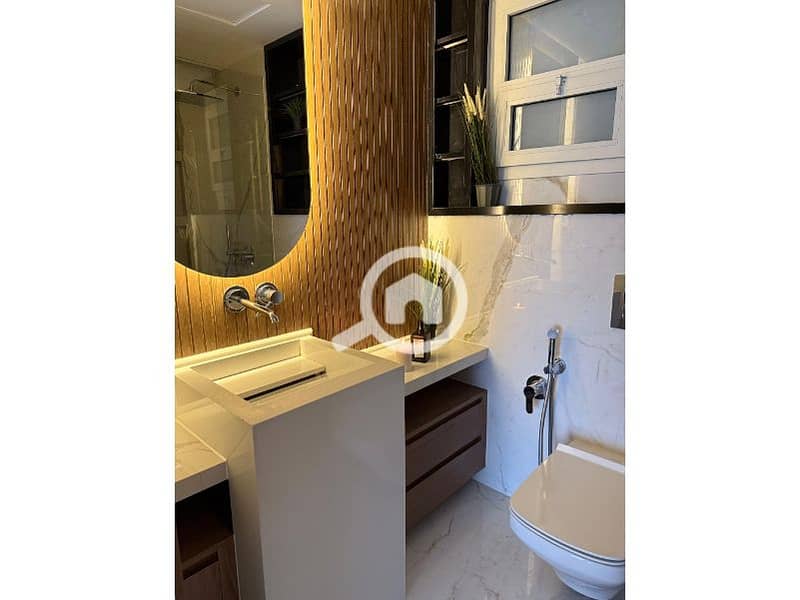 7 10e25a74-5121-4f6d-8bdc-575c7c6fb2d6. jpg