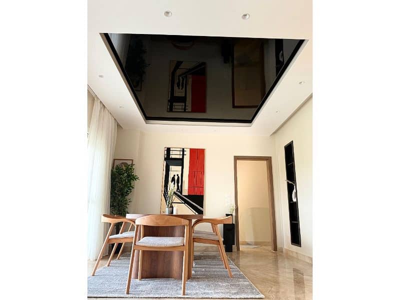 10 8df03b46-28e4-4439-ad55-b4fa7b3b96d9. jpg