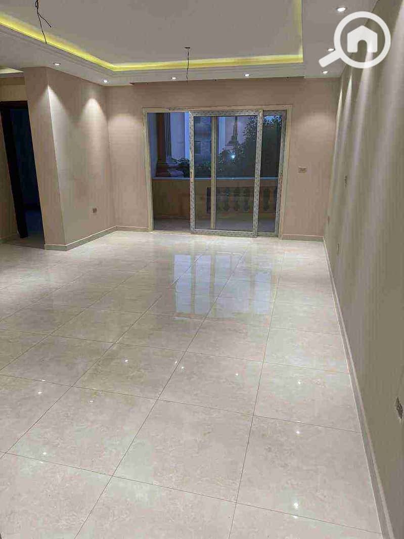 1000196995. jpg 1000196995. jpg