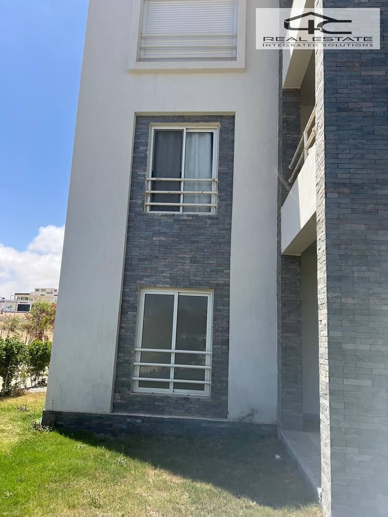 6 WhatsApp Image 2024-12-13 at 7.42. 00 PM (3). jpeg