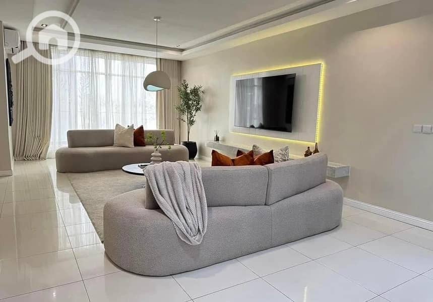 2 8849658e-7035-4b0a-b897-be5f3f935a60. jpg