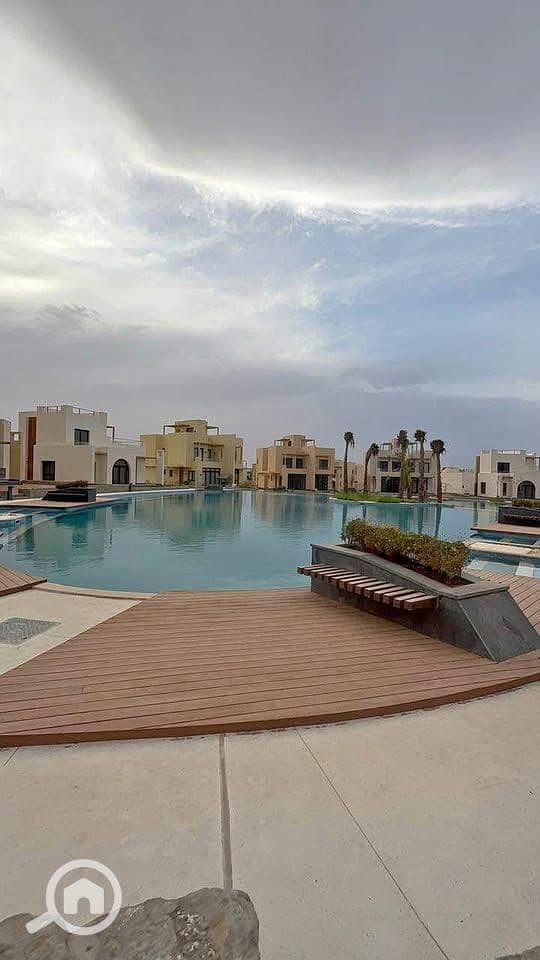 8 568483272_822885403821973_1828855403379000621_n. jpg