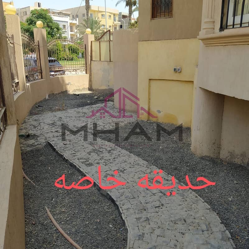 9 photo_5780836027357400072_y. jpg