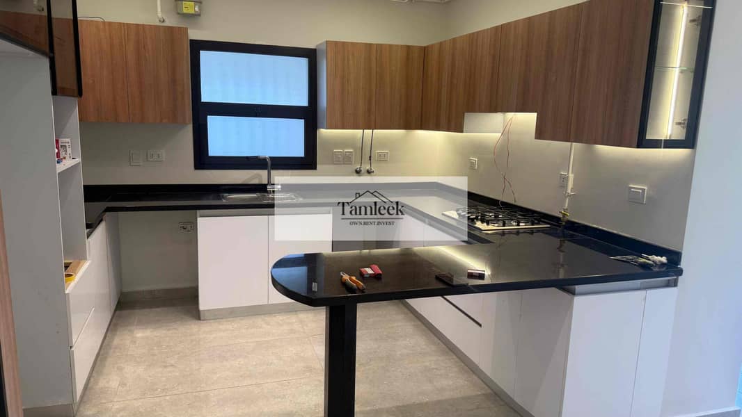 4 821ea320-7979-4927-b02a-f8462d323949. jpg