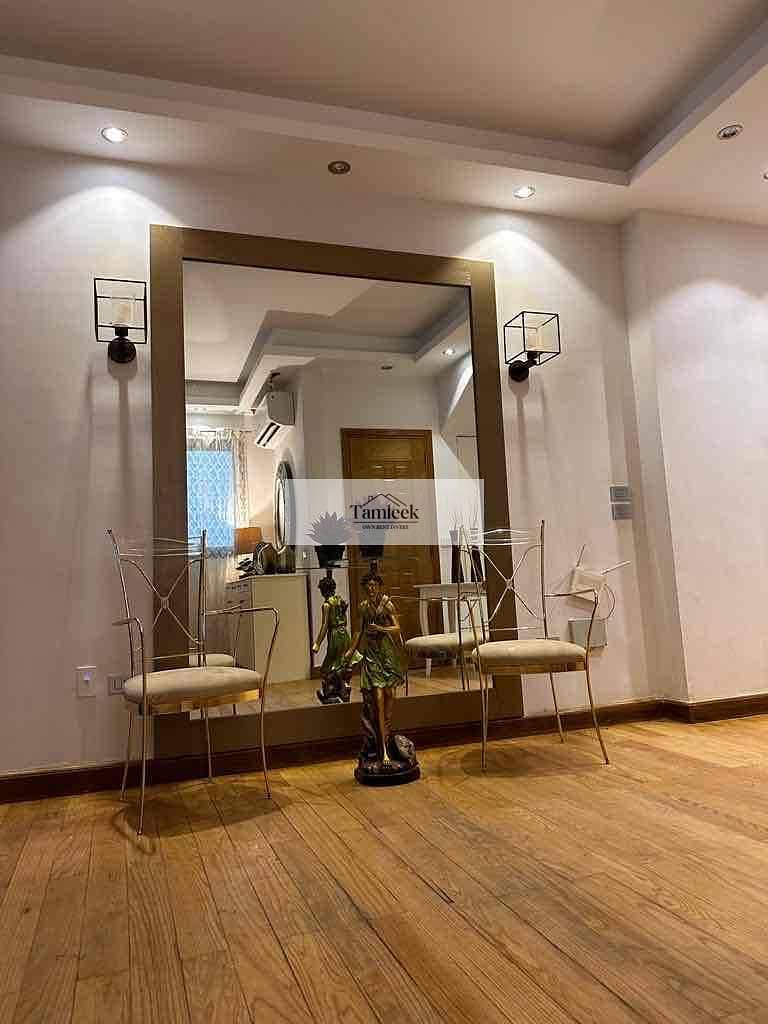 4 5579b4d1-0cb0-4c57-8f4c-8cafa0584013. jpg