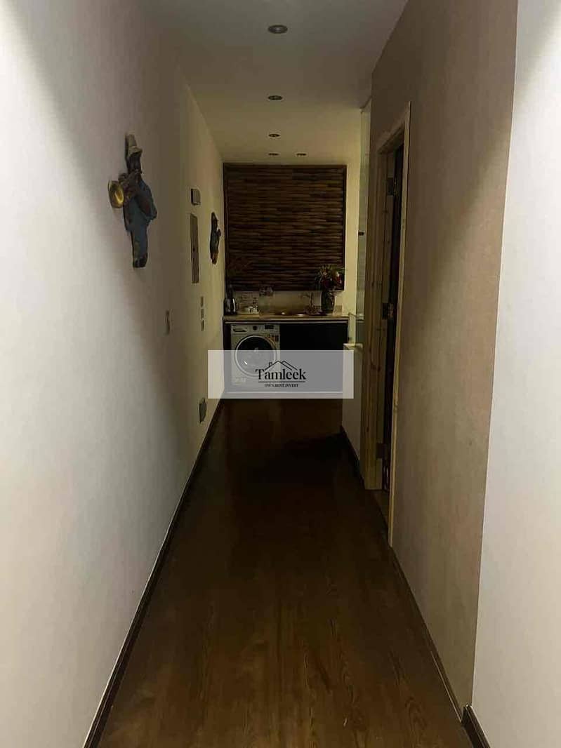 11 3cedc3f4-a179-4bb9-b9d6-93bac2194a36. jpg