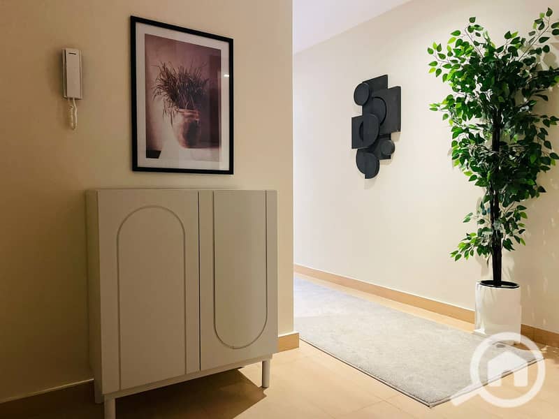 9 8b6b385b-1833-4bf1-a3bd-7aa2077c1f00. jpg