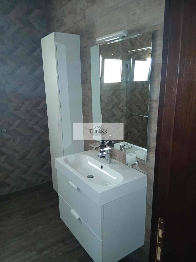 6 fc943423-8187-4567-ac66-b2db4316c70a. jpg