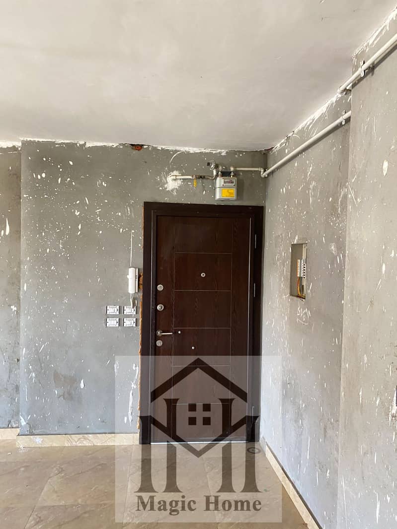 2 e0d0215c-5f20-45a6-a53b-c1862fb6eac1. jpeg