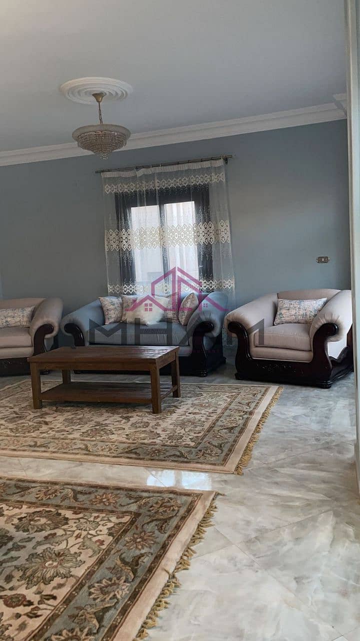 9 photo_5789884896384846784_y. jpg