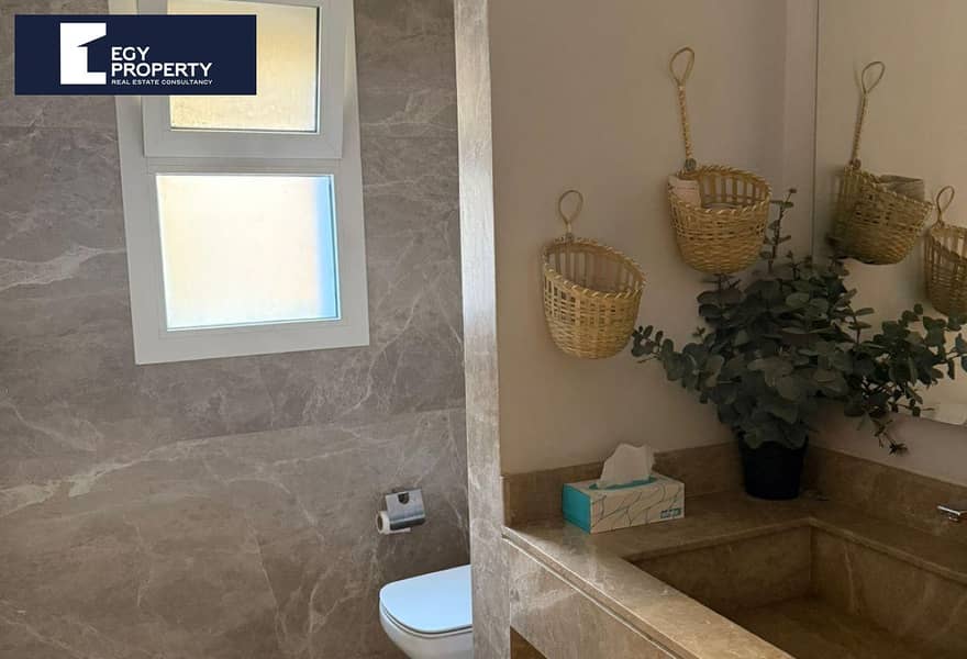 9 0bad5676-1669-432e-a3de-5e3939e4477a. jpg