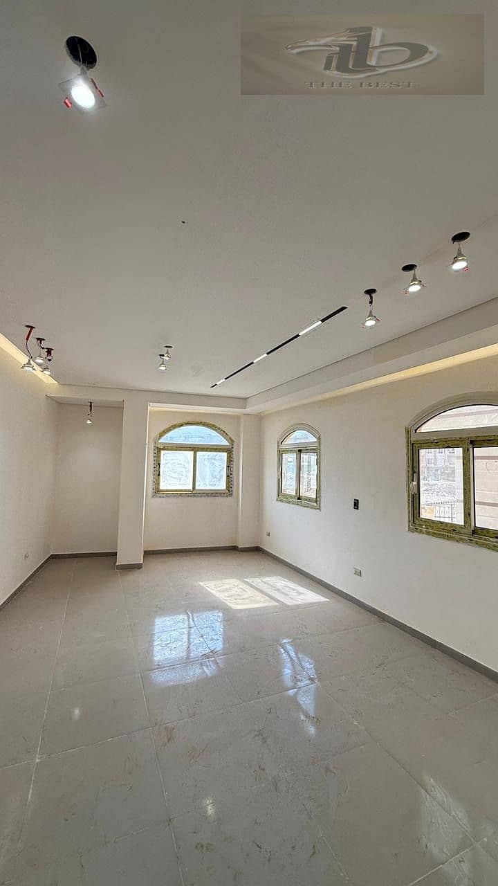 2 9168d244-6e45-4cbd-b38d-8c6be6af8f3e. jpeg