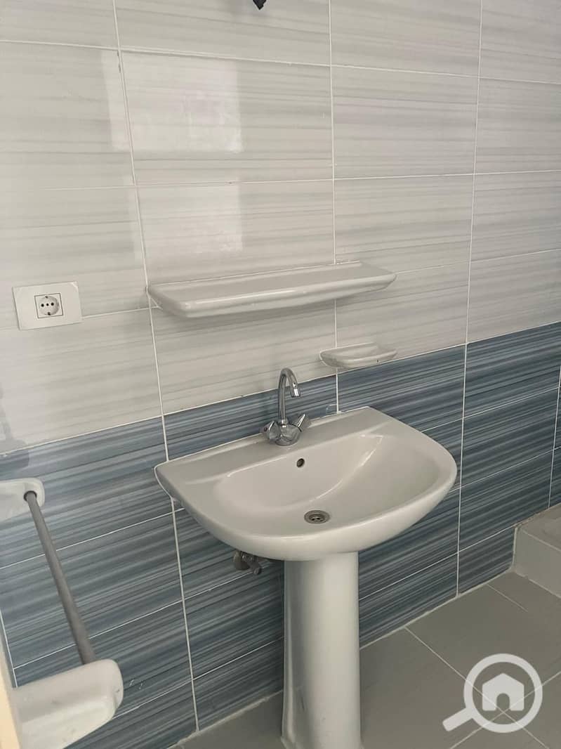 6 WhatsApp Image 2025-11-04 at 3.48. 56 PM. jpeg