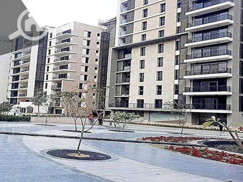 10 4686553-023bfo. jpg