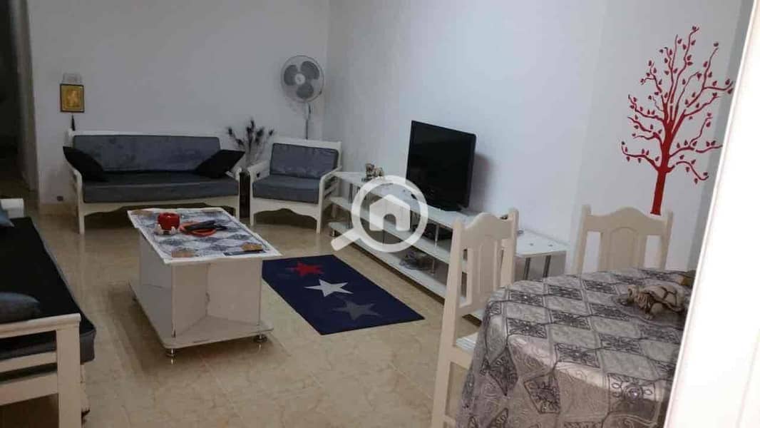 3 efb94921-f0c2-43f7-bb90-74a4e4ad464f. jpg