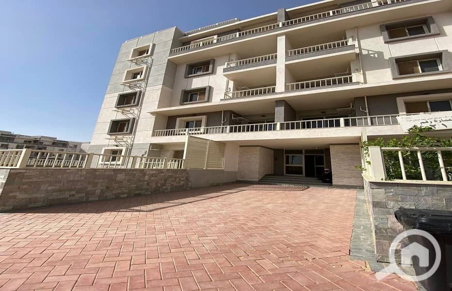 2 030d352c-580b-4e4f-a3a2-6d437b9d0d34. jpg