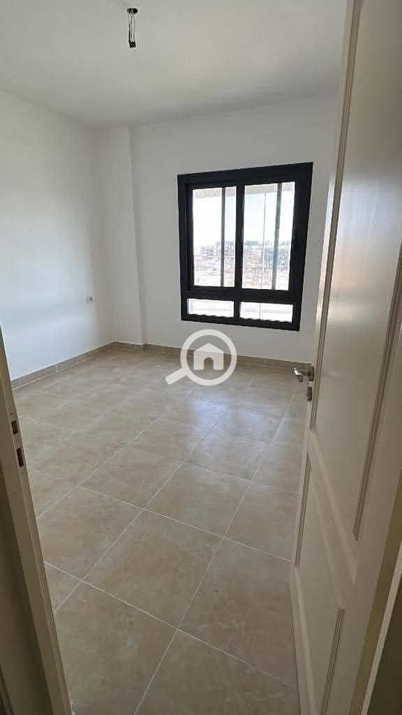 6 WhatsApp Image 2025-10-29 at 10.07. 55 PM. jpeg