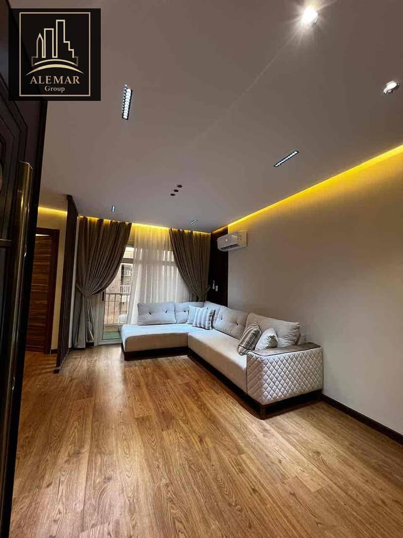 4 c44af100-27eb-4e62-9627-89472be18c7a. jpg