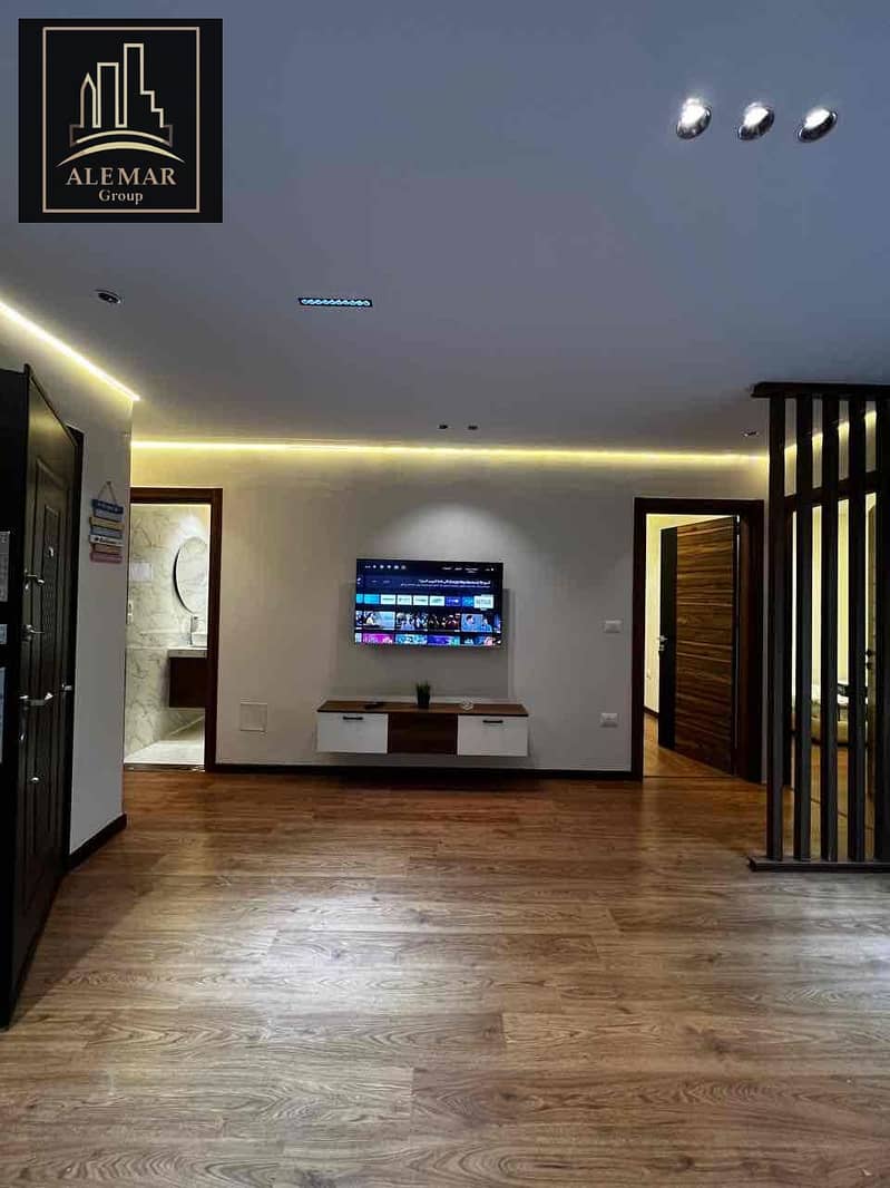 5 0f60282b-be95-4825-b32d-783fd96b58d3. jpg