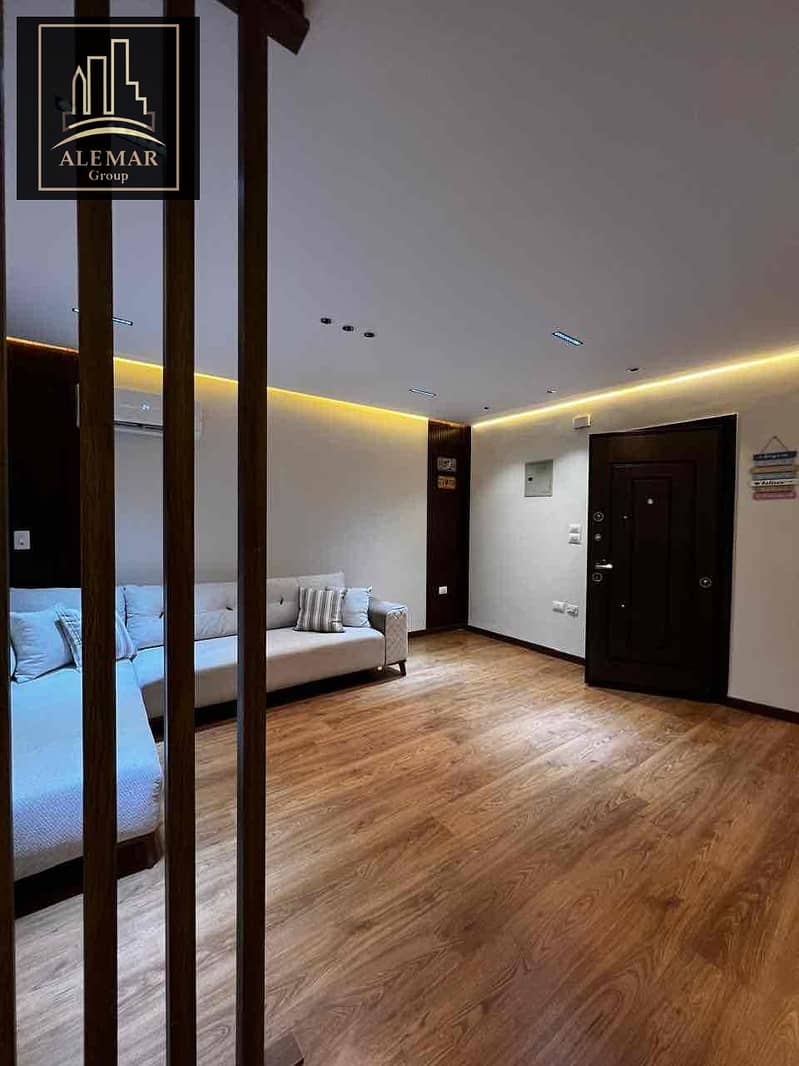 7 77c543c5-0468-40f4-bfa3-d6248ba386ef. jpg