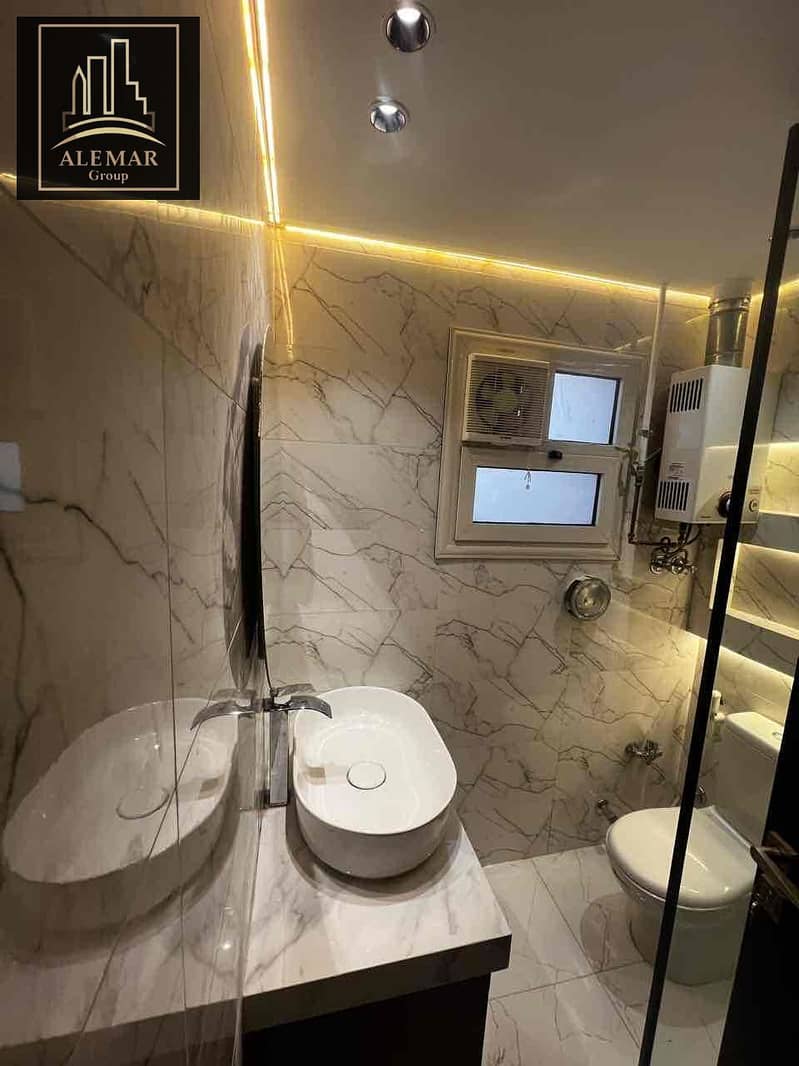 21 713873d5-104d-48ea-9bd6-6d899d6fec04. jpg