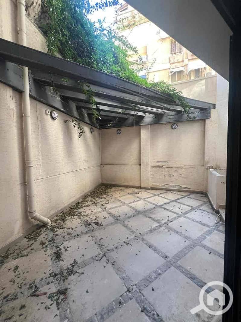 5 6be0dc60-1421-4c76-bf37-f8e6db417c27. jpg