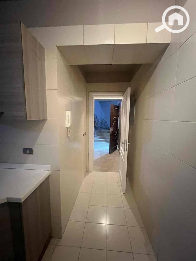 12 0084095c-f22a-4818-a807-5d10afd2f95e. jpg