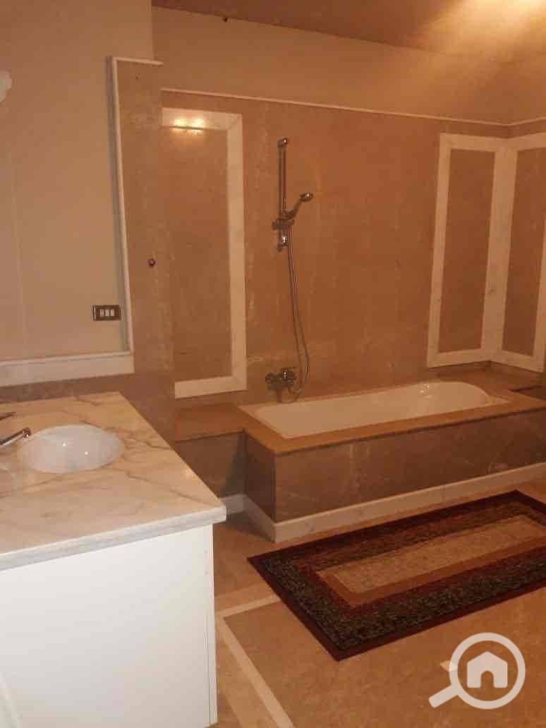 30 fa2c307a-2cbd-4577-b778-727c1966b2ee. jpg