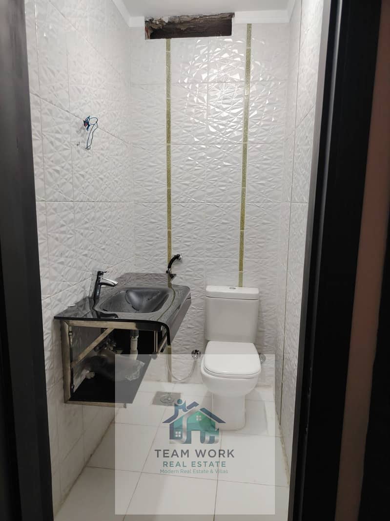 6 WhatsApp Image 2025-11-09 at 9.37. 21 PM (1). jpeg