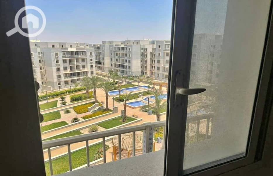 12 f17194b9-4198-4037-a1cc-0811ad52df4e. jpg