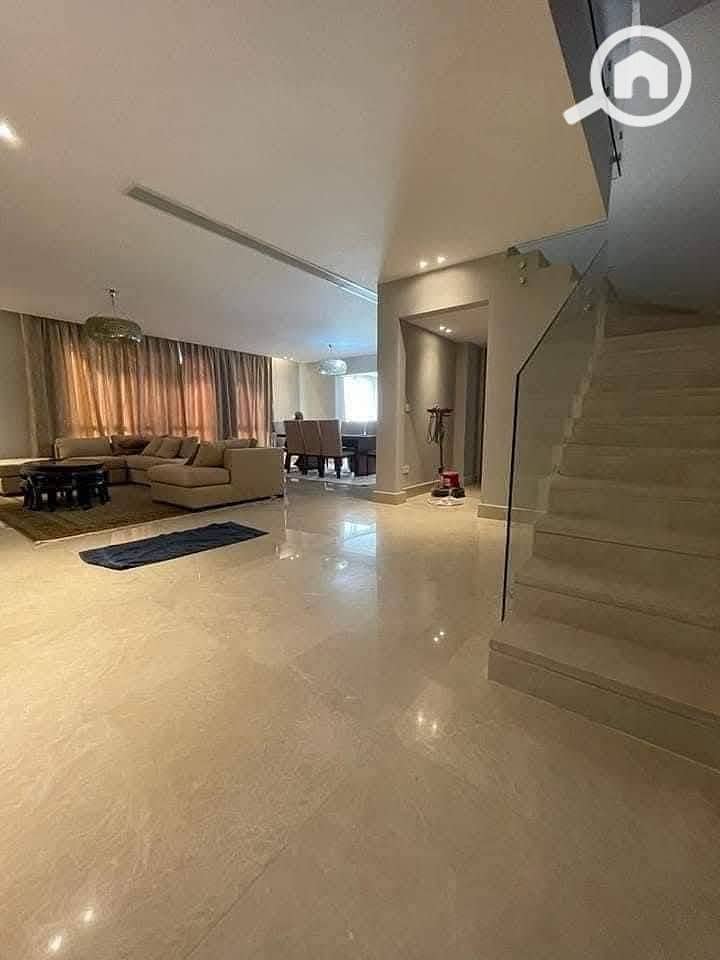 4 552842355_2532502550462090_8839101294674130348_n. jpg