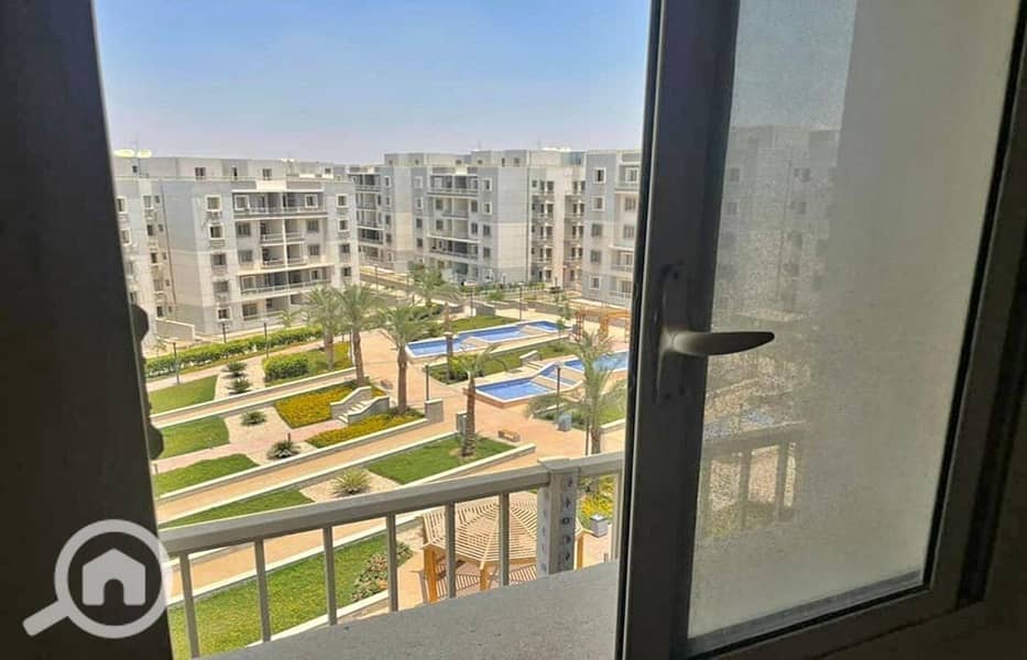 12 f17194b9-4198-4037-a1cc-0811ad52df4e. jpg