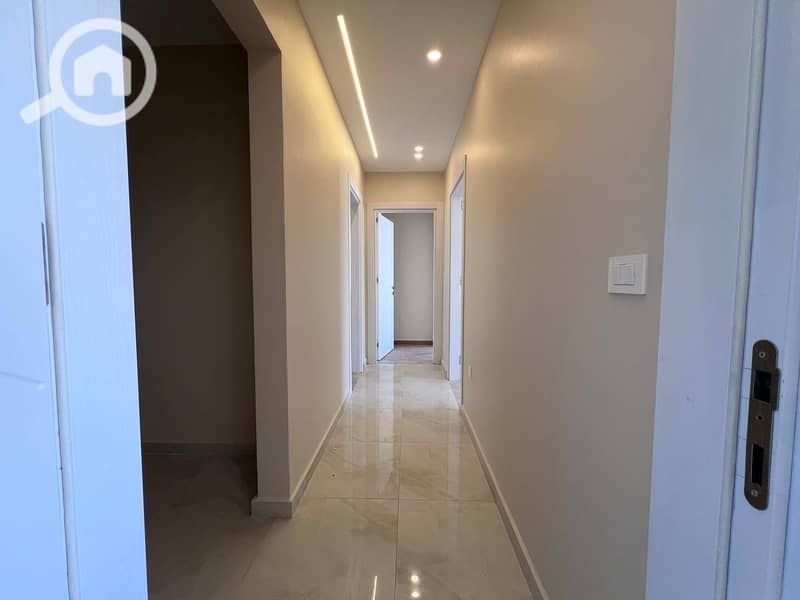 2 547635527_24181281491574164_5899452419292320693_n. jpg